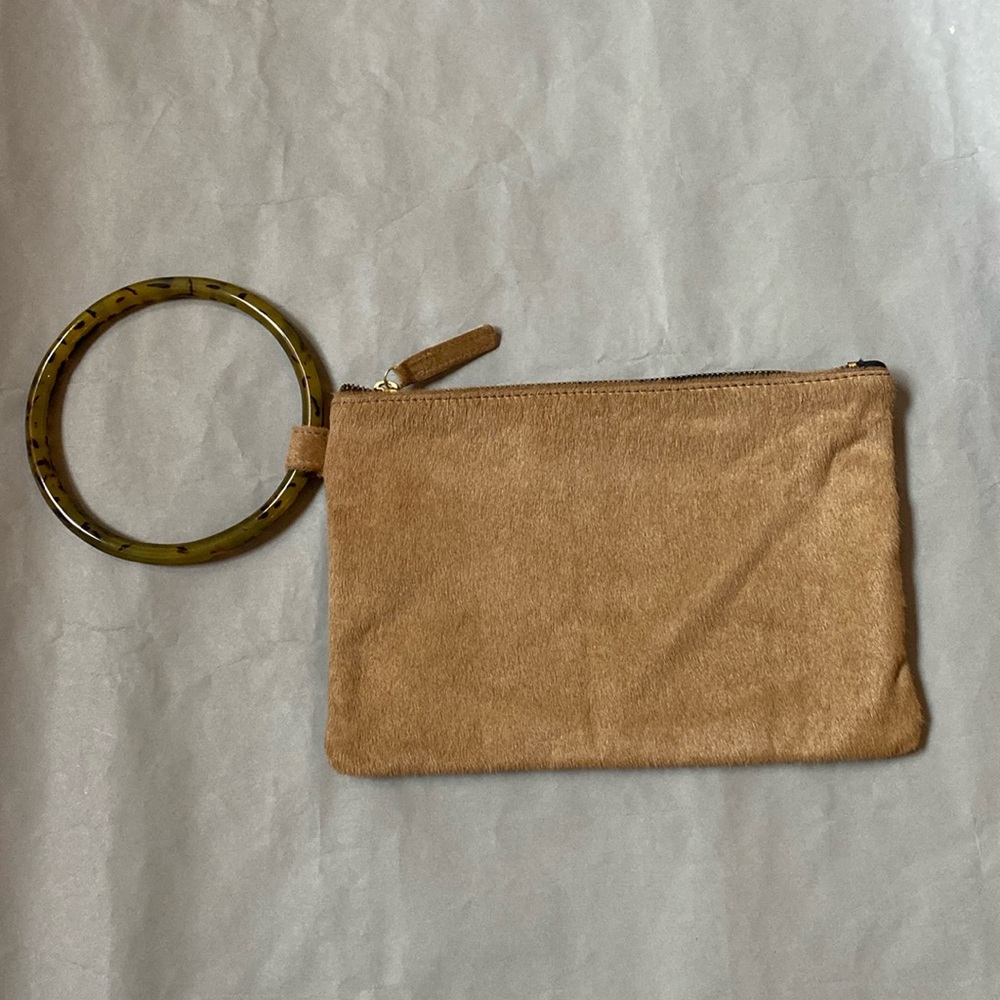 Oliveve Murphy Clutch in Camel